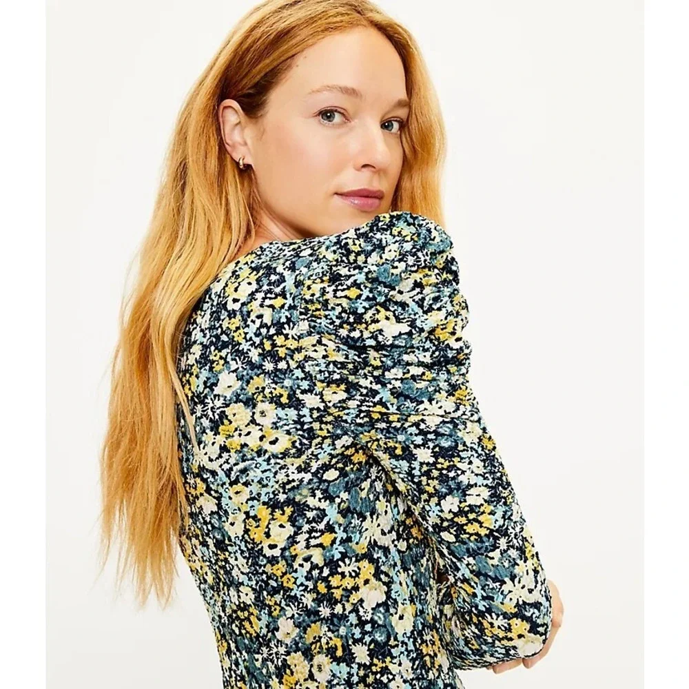 NEW Loft XS Top V Neck Puff‎ Sleeve Floral Cottage Bloom Boho Chic Coastal